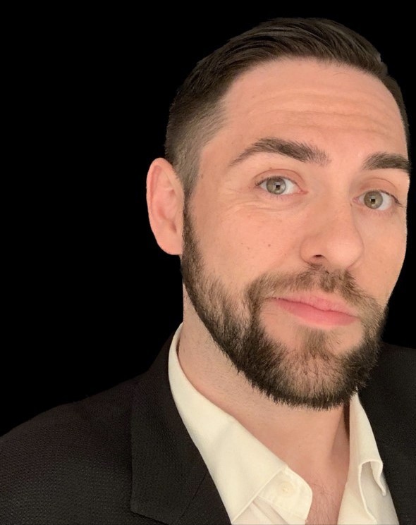 Headshot of Tomás Alvarado